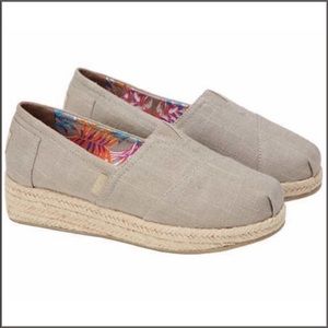 bobs wedge canvas shoe